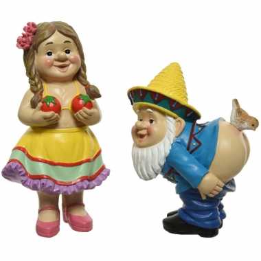 Vunzige tuinkabouters man en vrouw tuinbeelden 16 cm van polystone tuinbeeldje
